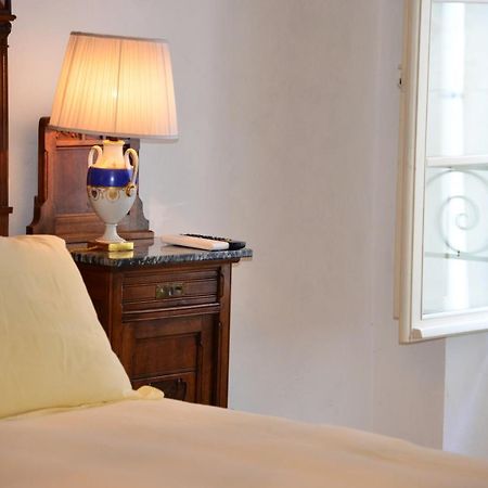 La Terrazza Di Vico Olivi B&B Ventimiglia Exterior foto